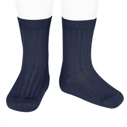 Buy Basic rib short socks NAVY BLUE in the online store Condor. Made in Spain. Visit the RIBBED SHORT SOCKS section where you will find more colors and products that you will surely fall in love with. We invite you to take a look around our online store.