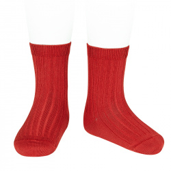 Buy Basic rib short socks RED in the online store Condor. Made in Spain. Visit the RIBBED SHORT SOCKS section where you will find more colors and products that you will surely fall in love with. We invite you to take a look around our online store.
