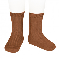 Buy Basic rib short socks OXIDE in the online store Condor. Made in Spain. Visit the RIBBED SHORT SOCKS section where you will find more colors and products that you will surely fall in love with. We invite you to take a look around our online store.
