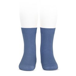 Buy Plain stitch basic short socks FRENCH BLUE in the online store Condor. Made in Spain. Visit the SHORT PLAIN STITCH SOCKS section where you will find more colors and products that you will surely fall in love with. We invite you to take a look around our online store.