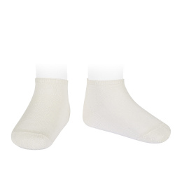 Buy Elastic cotton trainer socks BEIGE in the online store Condor. Made in Spain. Visit the TRAINER AND INVISIBLE SOCKS section where you will find more colors and products that you will surely fall in love with. We invite you to take a look around our online store.