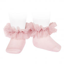 Buy Frill tulle ankle socks PINK in the online store Condor. Made in Spain. Visit the LACE AND TULLE BABY SOCKS section where you will find more colors and products that you will surely fall in love with. We invite you to take a look around our online store.