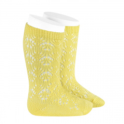 Buy Perle geometric openwork knee high socks LIMONCELLO in the online store Condor. Made in Spain. Visit the BABY ELASTIC OPENWORK SOCKS section where you will find more colors and products that you will surely fall in love with. We invite you to take a look around our online store.