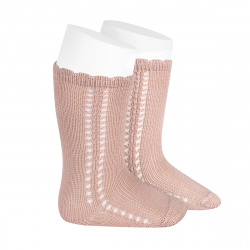 Buy Side openwork perle knee high socks OLD ROSE in the online store Condor. Made in Spain. Visit the BABY SPIKE OPENWORK SOCKS section where you will find more colors and products that you will surely fall in love with. We invite you to take a look around our online store.