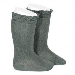 Buy Knee socks with lace edging cuff LICHEN GREEN in the online store Condor. Made in Spain. Visit the LACE TRIM SOCKS section where you will find more colors and products that you will surely fall in love with. We invite you to take a look around our online store.