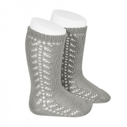 Buy Side openwork knee-high warm-cotton socks ALUMINIUM in the online store Condor. Made in Spain. Visit the WARM OPENWORK BABY SOCKS section where you will find more colors and products that you will surely fall in love with. We invite you to take a look around our online store.