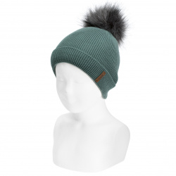 Buy Rib beanie with faux fur pompom LICHEN GREEN in the online store Condor. Made in Spain. Visit the ACCESSORIES FOR KIDS section where you will find more colors and products that you will surely fall in love with. We invite you to take a look around our online store.