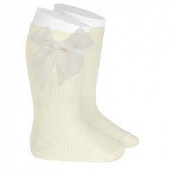 Buy Knee high socks with organza bow BEIGE in the online store Condor. Made in Spain. Visit the Happy Price section where you will find more colors and products that you will surely fall in love with. We invite you to take a look around our online store.