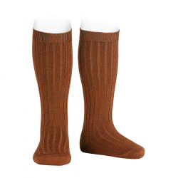 Buy Merino wool-blend rib knee socks CHOCOLATE in the online store Condor. Made in Spain. Visit the BASIC WOOL BABY SOCKS section where you will find more colors and products that you will surely fall in love with. We invite you to take a look around our online store.