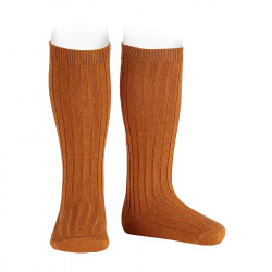 Buy Merino wool-blend rib knee socks OXIDE in the online store Condor. Made in Spain. Visit the BASIC WOOL BABY SOCKS section where you will find more colors and products that you will surely fall in love with. We invite you to take a look around our online store.