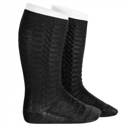 Buy Braided knee socks BLACK in the online store Condor. Made in Spain. Visit the PATTERNED BABY SOCKS section where you will find more colors and products that you will surely fall in love with. We invite you to take a look around our online store.