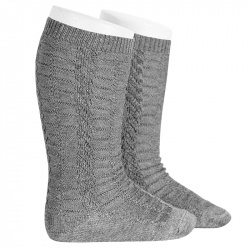 Buy Braided knee socks LIGHT GREY in the online store Condor. Made in Spain. Visit the PATTERNED BABY SOCKS section where you will find more colors and products that you will surely fall in love with. We invite you to take a look around our online store.