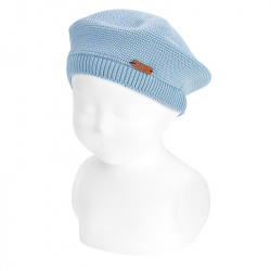 Buy the Garter stitch beret BABY BLUE made of 100% cotton. Available in a wide variety of colors that match the Condor tights, socks, long cardigans and short cardigan jackets, girl boleros. Discover other models with bows or tassels in the KNITTED BERETS section. Ideal for back to school, school uniforms, and for special occasions such as communions, baptisms, weddings and Christmas. Very comfortable and high quality Condor.