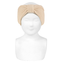 Buy Rib headband LINEN in the online store Condor. Made in Spain. Visit the HAIR ACCESSORIES section where you will find more colors and products that you will surely fall in love with. We invite you to take a look around our online store.