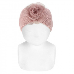 Buy Garter stitch headband with tulle flower PALE PINK in the online store Condor. Made in Spain. Visit the Happy Price section where you will find more colors and products that you will surely fall in love with. We invite you to take a look around our online store.