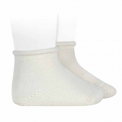 Buy Perle baby socks with rolled cuff CREAM in the online store Condor. Made in Spain. Visit the PERLE BABY SOCKS section where you will find more colors and products that you will surely fall in love with. We invite you to take a look around our online store.