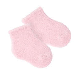 Buy Terry socks for babies PINK in the online store Condor. Made in Spain. Visit the WARM COTTON BASIC BABY SOCKS section where you will find more colors and products that you will surely fall in love with. We invite you to take a look around our online store.