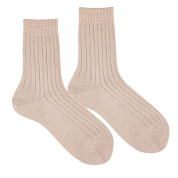 Buy Extrafine merino wool rib short socks DESERT in the online store Condor. Made in Spain. Visit the BASIC WOOL SOCKS section where you will find more colors and products that you will surely fall in love with. We invite you to take a look around our online store.