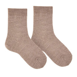 Buy Merino wool short socks SAND in the online store Condor. Made in Spain. Visit the BASIC WOOL SOCKS section where you will find more colors and products that you will surely fall in love with. We invite you to take a look around our online store.