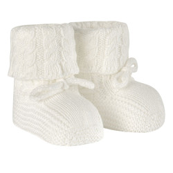 Buy Aran stitch baby booties CREAM in the online store Condor. Made in Spain. Visit the Winter accessories and booties section where you will find more colors and products that you will surely fall in love with. We invite you to take a look around our online store.