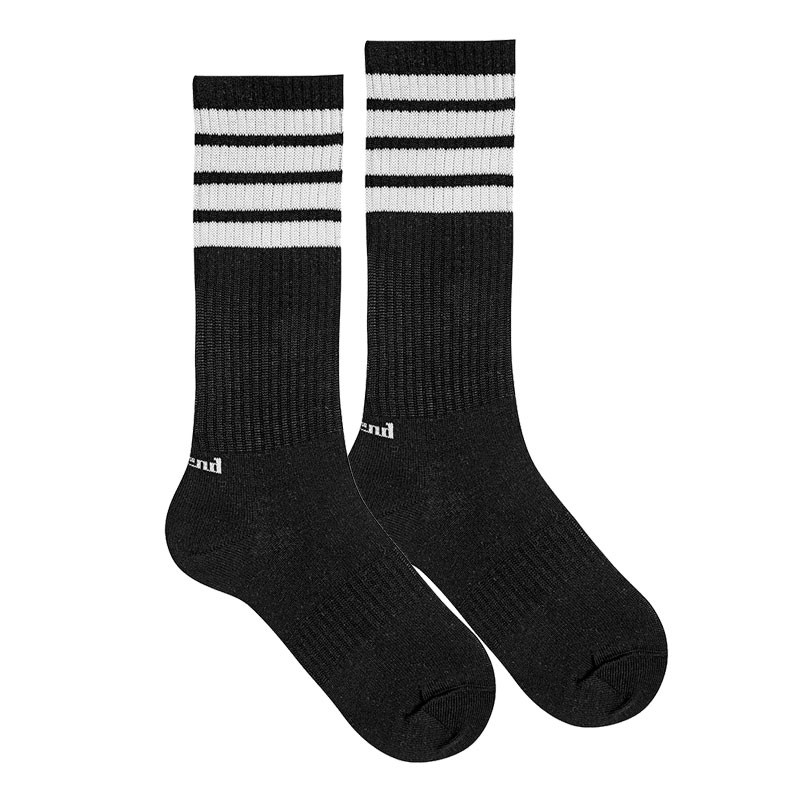 Achetez chez Chaussettes sport 4 bandes NOIR sur le site online Condor. Fabriqué en Espagne. Visitez notre section CHAUSSETTES DE SPORT RÉTRO PRINTEMPS ou vous trouverez plus de couleurs et produits que vous allez adorer. Nous vous invitons a visiter notre boutique en ligne.