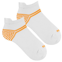 Buy Trainer socks with stripes on the heel PEACH in the online store Condor. Made in Spain. Visit the Happy Price section where you will find more colors and products that you will surely fall in love with. We invite you to take a look around our online store.