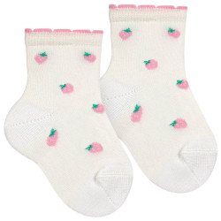 Buy Strawberry embroidery short socks CREAM in the online store Condor. Made in Spain. Visit the Happy Price section where you will find more colors and products that you will surely fall in love with. We invite you to take a look around our online store.