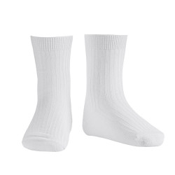 Buy Modal rib short socks WHITE in the online store Condor. Made in Spain. Visit the Happy Price section where you will find more colors and products that you will surely fall in love with. We invite you to take a look around our online store.