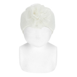 Buy Garter stitch headband with tulle flower CREAM in the online store Condor. Made in Spain. Visit the Happy Price section where you will find more colors and products that you will surely fall in love with. We invite you to take a look around our online store.