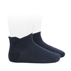 Buy Modal plain stitch trainer socks NAVY BLUE in the online store Condor. Made in Spain. Visit the Happy Price section where you will find more colors and products that you will surely fall in love with. We invite you to take a look around our online store.