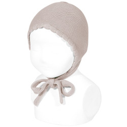 Buy Classic garter stitch bonnet OLD ROSE in the online store Condor. Made in Spain. Visit the BONNETS section where you will find more colors and products that you will surely fall in love with. We invite you to take a look around our online store.