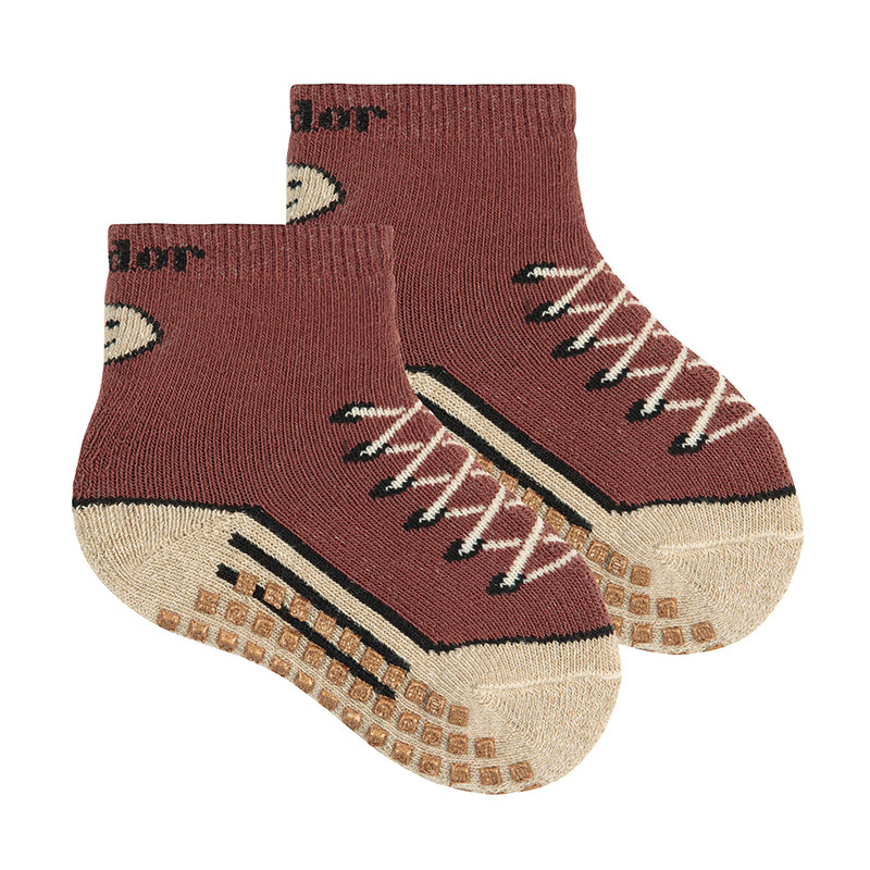 Buy Sneaker non-slip socks MARSALA in the online store Condor. Made in Spain. Visit the NON-SLIP AND TERRY SOCKS CHILDREN section where you will find more colors and products that you will surely fall in love with. We invite you to take a look around our online store.