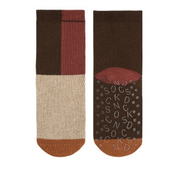 Buy Abstract non-slip socks BROWN in the online store Condor. Made in Spain. Visit the NON-SLIP SOCKS CHILDREN section where you will find more colors and products that you will surely fall in love with. We invite you to take a look around our online store.