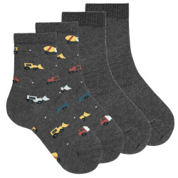 Compra Pack: 1 par calcetines camiones + 1 parlisos ANTRACITA en la tienda online Condor. Fabricado en España. Visita la sección CALCETINES DE ALGODÓN CON DIBUJOS INFANTIL donde encontrarás más colores y productos que seguro que te enamorarán. Te invitamos a darte una vuelta por nuestra tienda online.