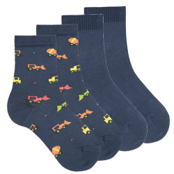 Compra Pack: 1 par calcetines camiones + 1 parlisos LAPISLAZULI en la tienda online Condor. Fabricado en España. Visita la sección CALCETINES DE ALGODÓN CON DIBUJOS INFANTIL donde encontrarás más colores y productos que seguro que te enamorarán. Te invitamos a darte una vuelta por nuestra tienda online.