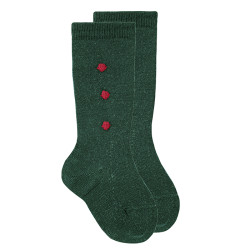 Achetez chez Chaussettes hautes avec pompons VERT BOUTEILLE sur le site online Condor. Fabriqué en Espagne. Visitez notre section CHAUSSETTES EN COTON AVEC DESSINS BÉBÉ ou vous trouverez plus de couleurs et produits que vous allez adorer. Nous vous invitons a visiter notre boutique en ligne.