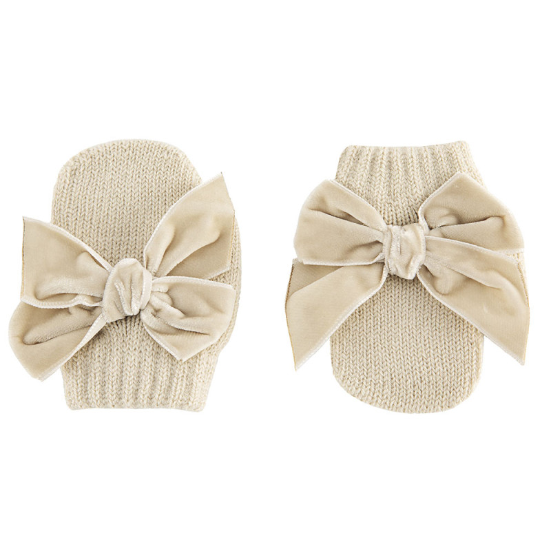 Buy One-finger mittens with velvet bow LINEN in the online store Condor. Made in Spain. Visit the ACCESSORIES FOR BABY section where you will find more colors and products that you will surely fall in love with. We invite you to take a look around our online store.