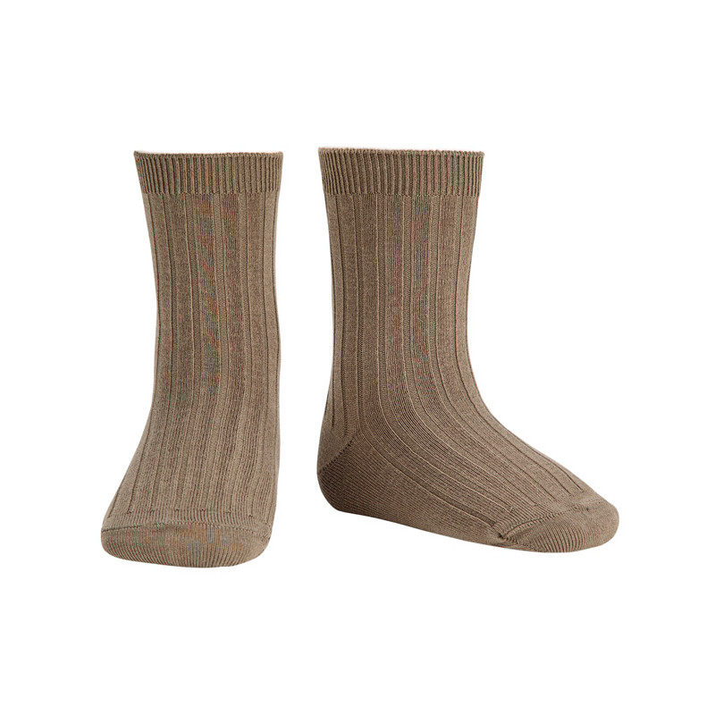 Buy Basic rib short socks MINK in the online store Condor. Made in Spain. Visit the RIBBED SHORT SOCKS section where you will find more colors and products that you will surely fall in love with. We invite you to take a look around our online store.