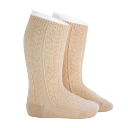 Buy Braided knee socks LINEN in the online store Condor. Made in Spain. Visit the PATTERNED BABY SOCKS section where you will find more colors and products that you will surely fall in love with. We invite you to take a look around our online store.