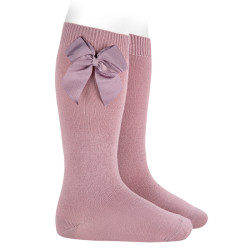 Buy Cotton knee socks with side grosgrain bow PEARL in the online store Condor. Made in Spain. Visit the GROSGRAIN BOW SOCKS section where you will find more colors and products that you will surely fall in love with. We invite you to take a look around our online store.