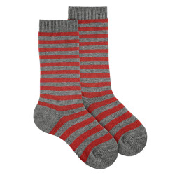 Buy Knee-high socks with kodak stripes LIGHT GREY in the online store Condor. Made in Spain. Visit the FANCY CHILDREN SOCKS section where you will find more colors and products that you will surely fall in love with. We invite you to take a look around our online store.