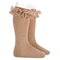 Compra Calcetines altos punto liso con tira tul fruncido TURRON en la tienda online Condor. Fabricado en España. Visita la sección CALCETINES ESPECIAL NIÑA donde encontrarás más colores y productos que seguro que te enamorarán. Te invitamos a darte una vuelta por nuestra tienda online.