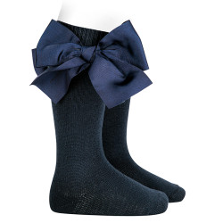 Buy Warm cotton knee socks with large grosgrain bow NAVY BLUE in the online store Condor. Made in Spain. Visit the GIRL SPECIAL SOCKS section where you will find more colors and products that you will surely fall in love with. We invite you to take a look around our online store.